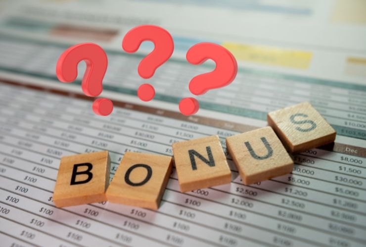 la scritta bonus e punti interrogativi